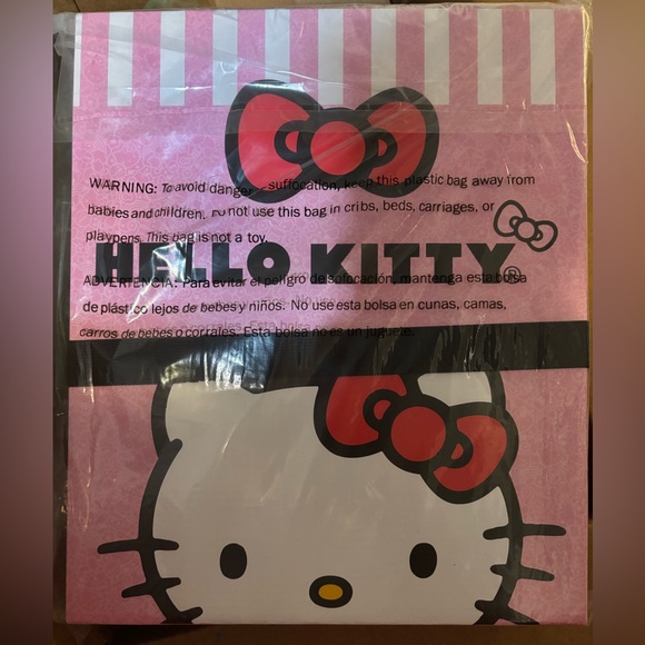 Hello Kitty Fleece Sweatshirt in XS - Picture 3 of 4